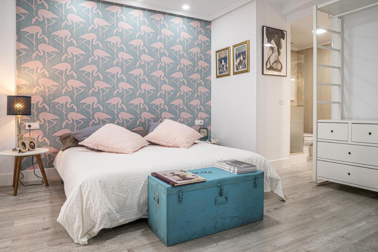Deluxe Rue Boheme Apartment Пласенсия Екстериор снимка